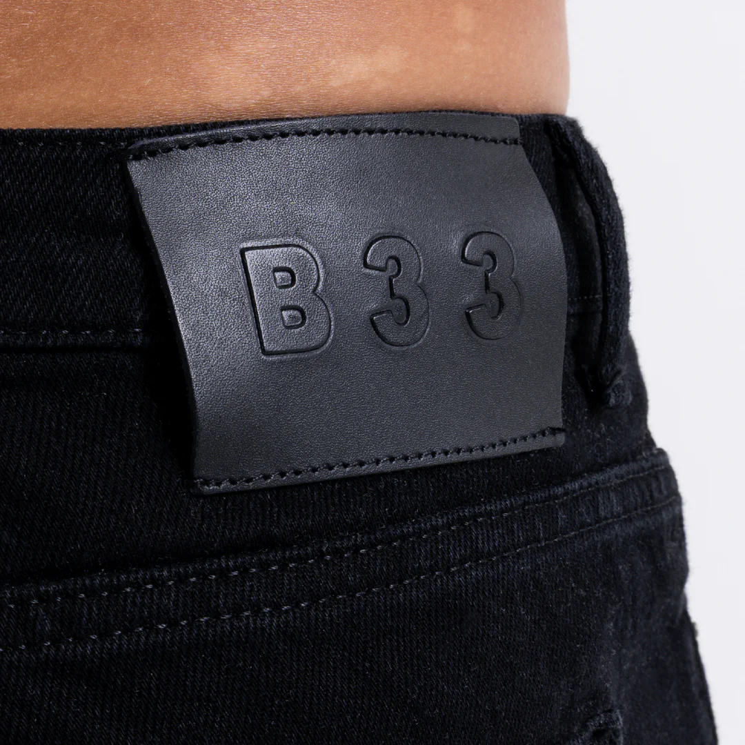 Duro Straight Fit Jeans - Black - Image 4